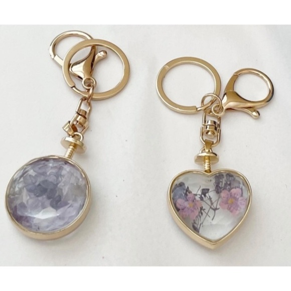 Set of 2 Keychains Amethyst Chips & Lavender Dried Flowers - Picture 2 of 12